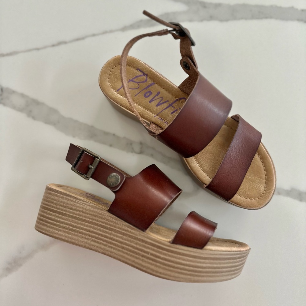 Blowfish platform leather sandals